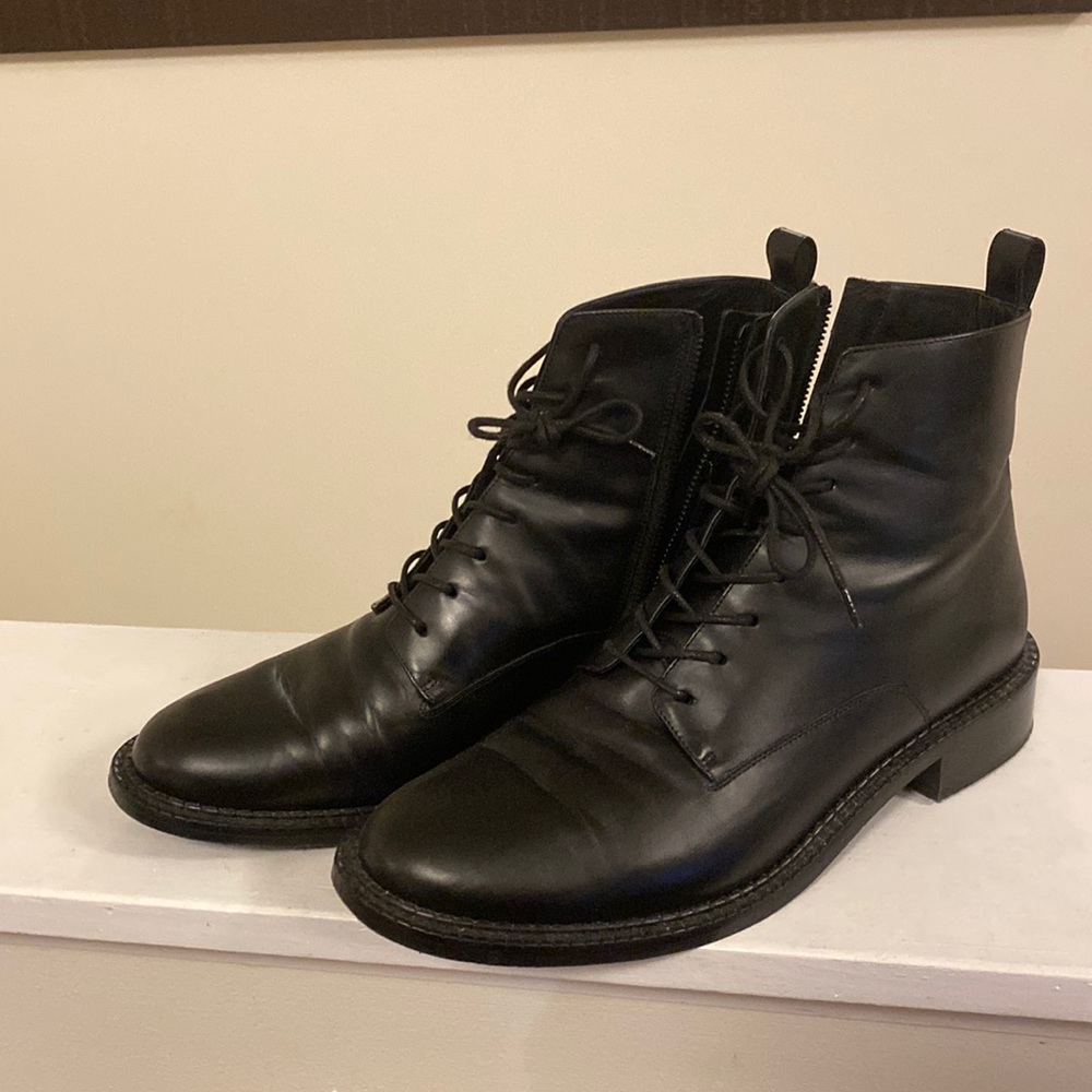 Vince Cabria Black Leather Lace-Up Ankle Boot